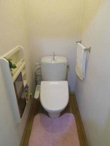 【トイレ】　清潔感あるトイレです♪